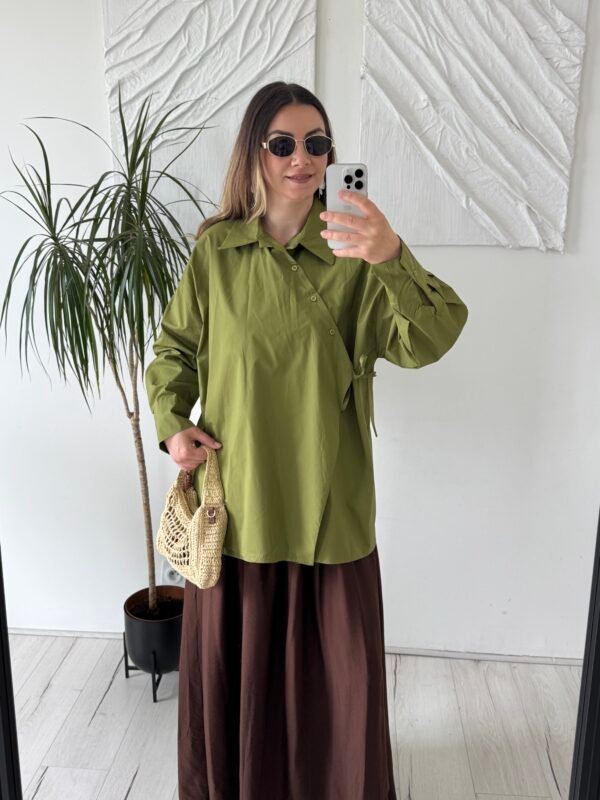 Chemise à nouer vert pistache